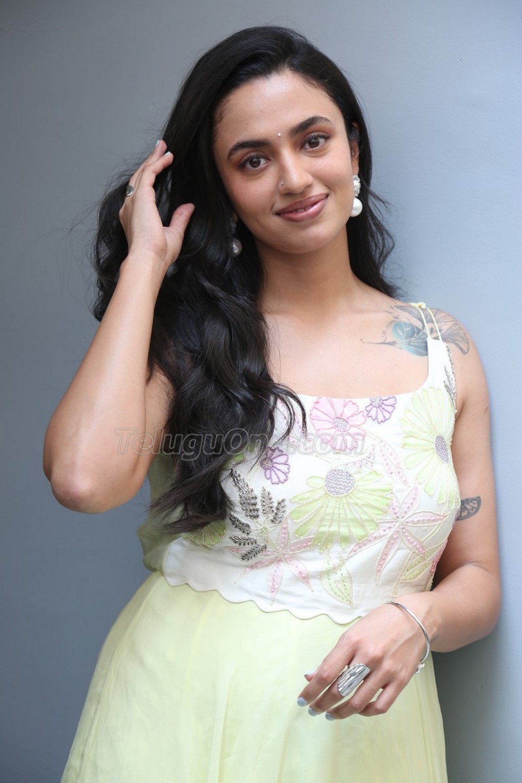 Actress Malavika Nair Images